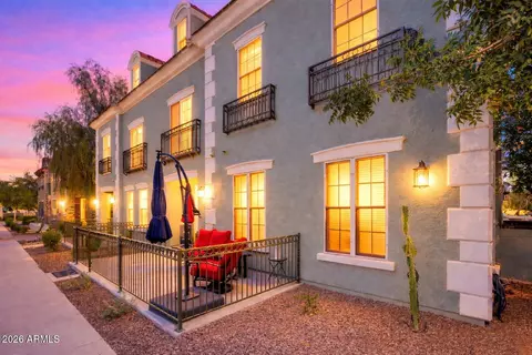 2742 S Sulley Dr #102, Gilbert, AZ 85295
