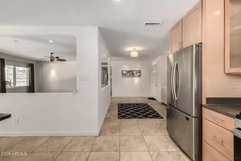 Entry Way - 9832 N 29th St, Phoenix, AZ 85028 photo 1 of 3