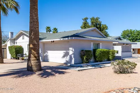 Exterior - 9832 N 29th St, Phoenix, AZ 85028 photo 16 of 17
