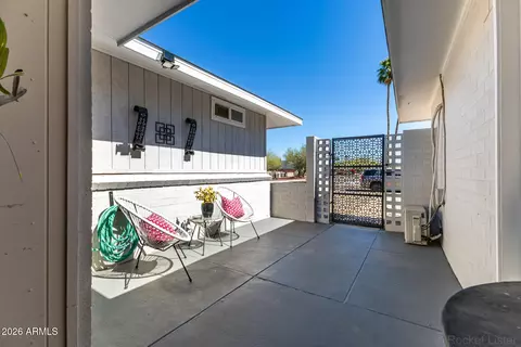 Exterior - 9832 N 29th St, Phoenix, AZ 85028 photo 4 of 17