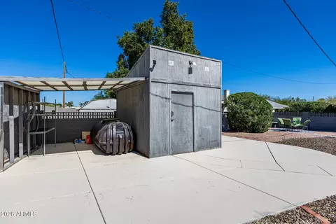 Exterior - 9832 N 29th St, Phoenix, AZ 85028 photo 15 of 17