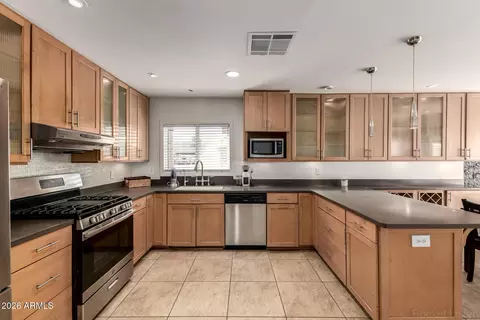 Kitchen - 9832 N 29th St, Phoenix, AZ 85028 photo 1 of 3