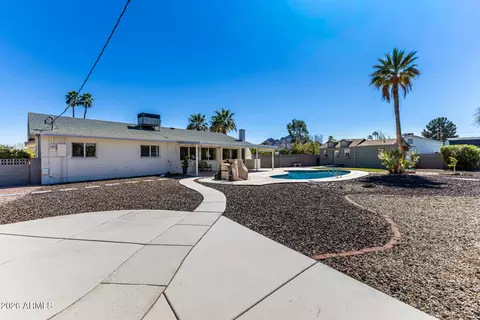 Exterior - 9832 N 29th St, Phoenix, AZ 85028 photo 9 of 17