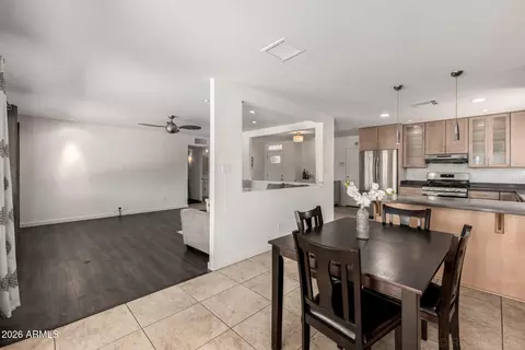 Dining - 9832 N 29th St, Phoenix, AZ 85028 photo 2 of 3