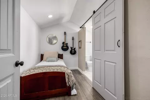 Bedroom - 9832 N 29th St, Phoenix, AZ 85028 photo 5 of 5