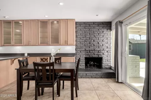 Dining - 9832 N 29th St, Phoenix, AZ 85028 photo 1 of 3