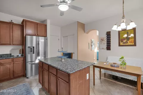 Kitchen - 4261 E Milky Way, Gilbert, AZ 85295 photo 3 of 5