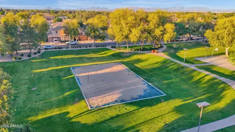 View/Area - 4261 E Milky Way, Gilbert, AZ 85295 photo 6 of 7