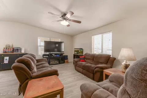 7613 E Flossmoor Ave, Mesa, AZ 85208 photo 4