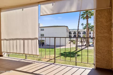 Exterior - 3033 E Devonshire Ave #2033, Phoenix, AZ 85016 photo 1 of 7