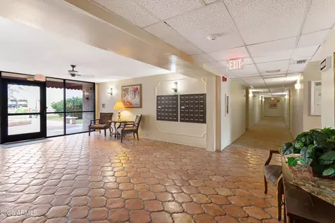 Entry Way - 3033 E Devonshire Ave #2033, Phoenix, AZ 85016 photo 6 of 6