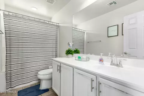 Bath - 5813 W Warner St, Phoenix, AZ 85043 photo 3 of 3
