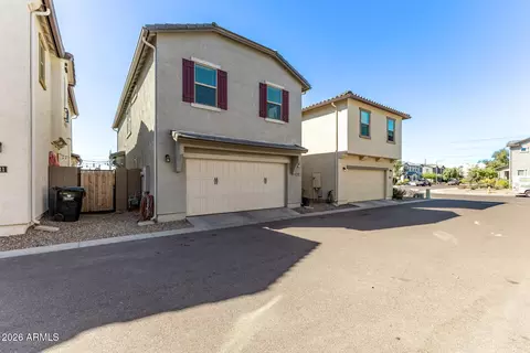 Exterior - 5813 W Warner St, Phoenix, AZ 85043 photo 7 of 9