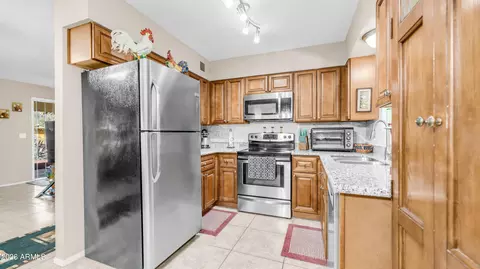 Kitchen - 637 S Copper Dr, Apache Junction, AZ 85120 photo 1 of 4