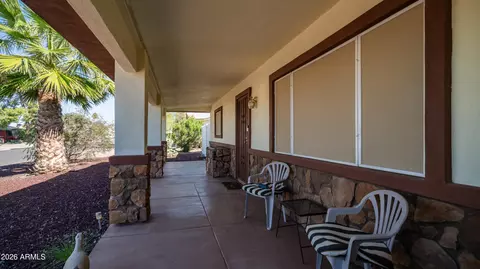 Exterior - 637 S Copper Dr, Apache Junction, AZ 85120 photo 2 of 12