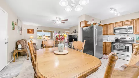 Dining - 637 S Copper Dr, Apache Junction, AZ 85120 photo 4 of 5