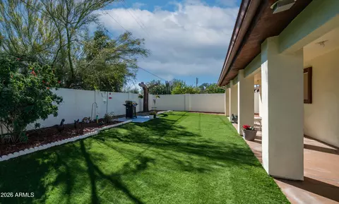 Exterior - 637 S Copper Dr, Apache Junction, AZ 85120 photo 6 of 12