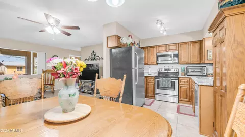 Dining - 637 S Copper Dr, Apache Junction, AZ 85120 photo 2 of 5