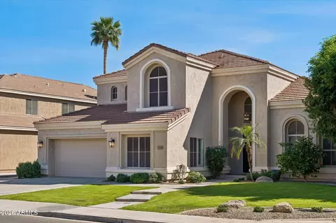 Exterior - 289 E Horseshoe Ave, Gilbert, AZ 85296 photo 2 of 11