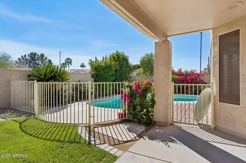 Exterior - 289 E Horseshoe Ave, Gilbert, AZ 85296 photo 6 of 11