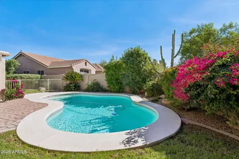 Exterior - 289 E Horseshoe Ave, Gilbert, AZ 85296 photo 3 of 11