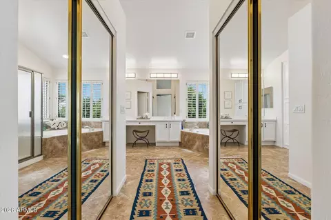 Entry Way - 289 E Horseshoe Ave, Gilbert, AZ 85296 photo 2 of 3