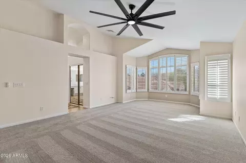 Living - 289 E Horseshoe Ave, Gilbert, AZ 85296 photo 2 of 4