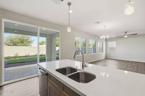 Kitchen - 6544 N 15th Dr, Phoenix, AZ 85015 photo 6 of 6