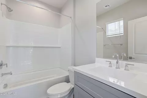 Bath - 6544 N 15th Dr, Phoenix, AZ 85015 photo 3 of 4