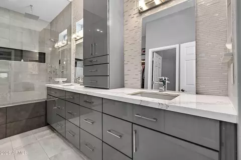 Bath - 9661 E Greenway St, Mesa, AZ 85207 photo 1 of 7