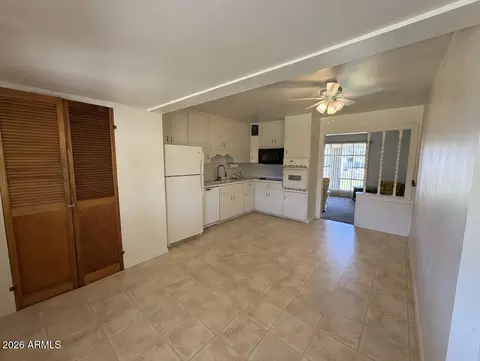 Kitchen - 4433 N 30th Ave, Phoenix, AZ 85017 photo 1 of 1