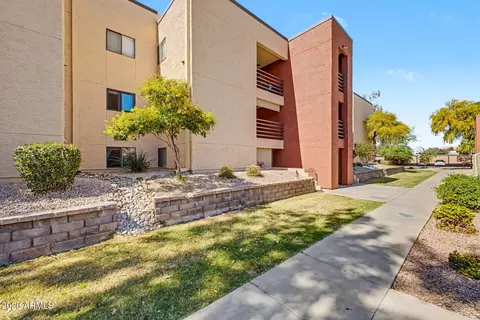 1340 N Recker Rd #210, Mesa, AZ 85205