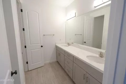Bath - 11538 E 4th Ave, Apache Junction, AZ 85120 photo 1 of 2