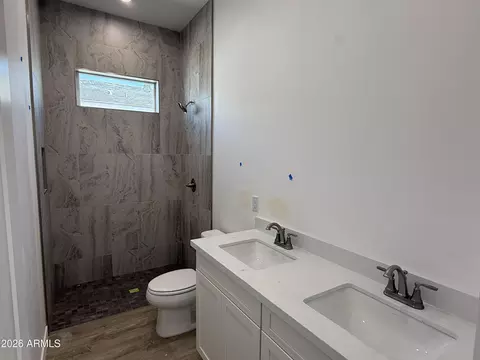 Bath - 6447 E Oasis Cir, Mesa, AZ 85215 photo 1 of 2