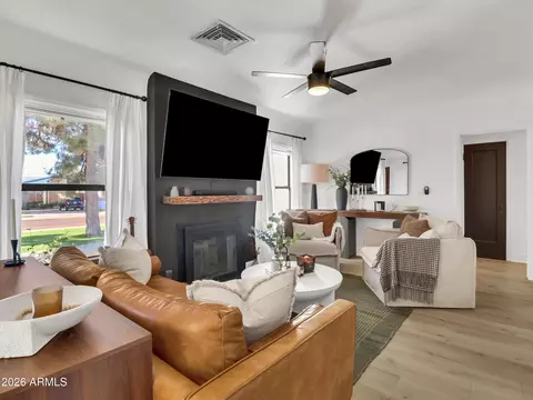Living - 2204 E Whitton Ave N, Phoenix, AZ 85016 photo 1 of 5