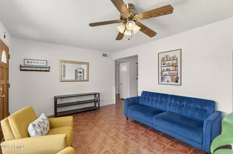 Living - 2822 E Willow Ave, Phoenix, AZ 85032 photo 2 of 3