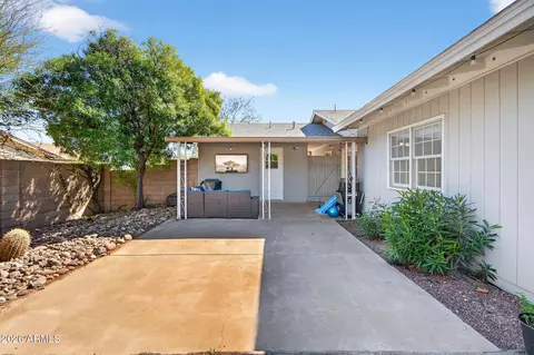 Exterior - 2822 E Willow Ave, Phoenix, AZ 85032 photo 3 of 4
