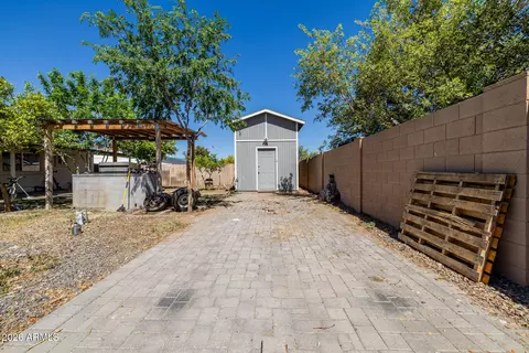 Exterior - 801 N 68th Ave, Phoenix, AZ 85043 photo 10 of 11