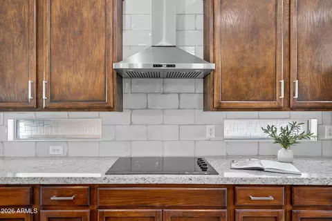 Kitchen - 4128 E Jude Ln, Gilbert, AZ 85298 photo 5 of 6