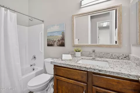 Bath - 4128 E Jude Ln, Gilbert, AZ 85298 photo 4 of 4