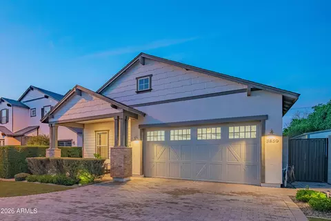 Exterior - 3850 E Crittenden Ln, Phoenix, AZ 85018 photo 10 of 16
