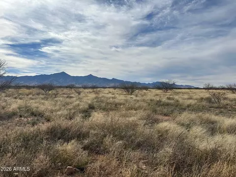 10056 E Agave Grande Ln #-, Hereford, AZ 85615