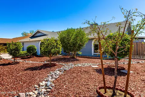 8521 W Diana Ave, Peoria, AZ 85345