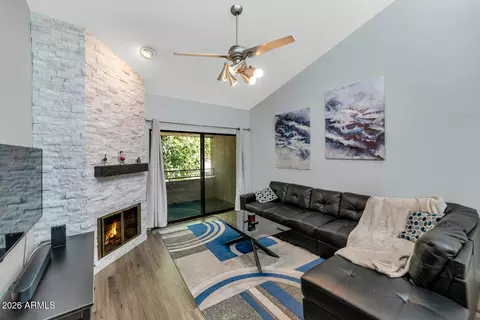 2935 N 68th St #213, Scottsdale, AZ 85251