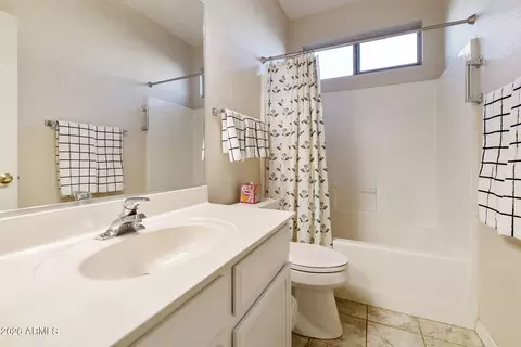 Bath - 4574 E Mia Ln, Gilbert, AZ 85298 photo 5 of 5