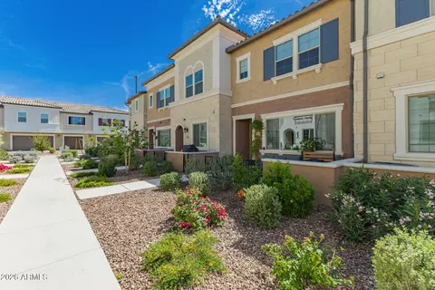 Exterior - 1848 E Hampton Ln #104, Gilbert, AZ 85295 photo 3 of 7