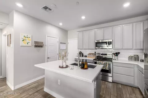 Kitchen - 1848 E Hampton Ln #104, Gilbert, AZ 85295 photo 1 of 5