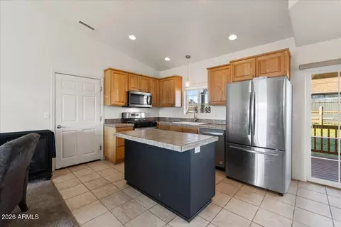 Kitchen - 20092 E Ocotillo Dr, Mayer, AZ 86333 photo 1 of 2