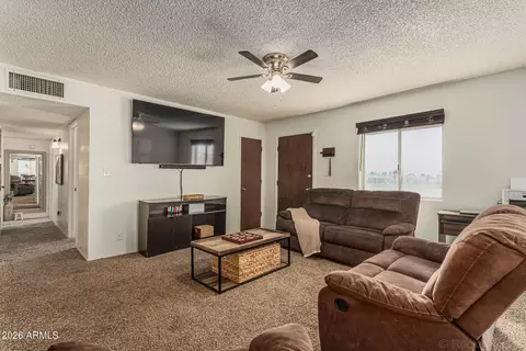 Living - 219 S Bisbee Ave, Willcox, AZ 85643 photo 2 of 3