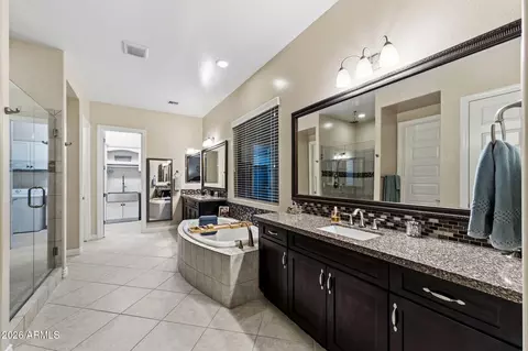 Bath - 4269 E Sierra Madre Ave, Gilbert, AZ 85296 photo 1 of 4